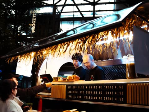 Le comptoir de la remorque food truck de Rock’n Rolls